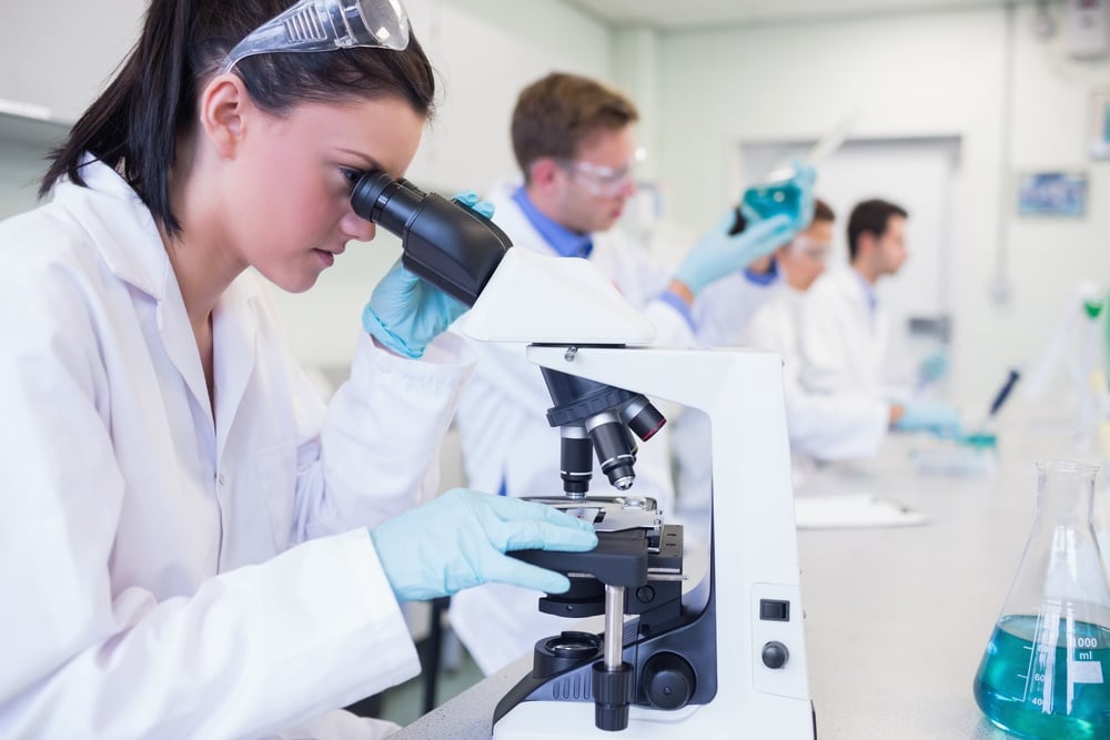 Fluorescent vs. Chromogenic Detection in Immunohistochemistry